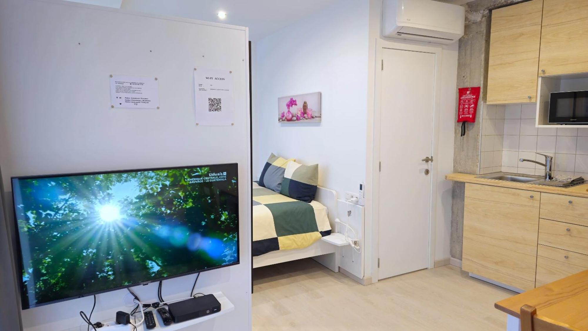 Apartamento Chez Esmara Et Philippe Bruxelas